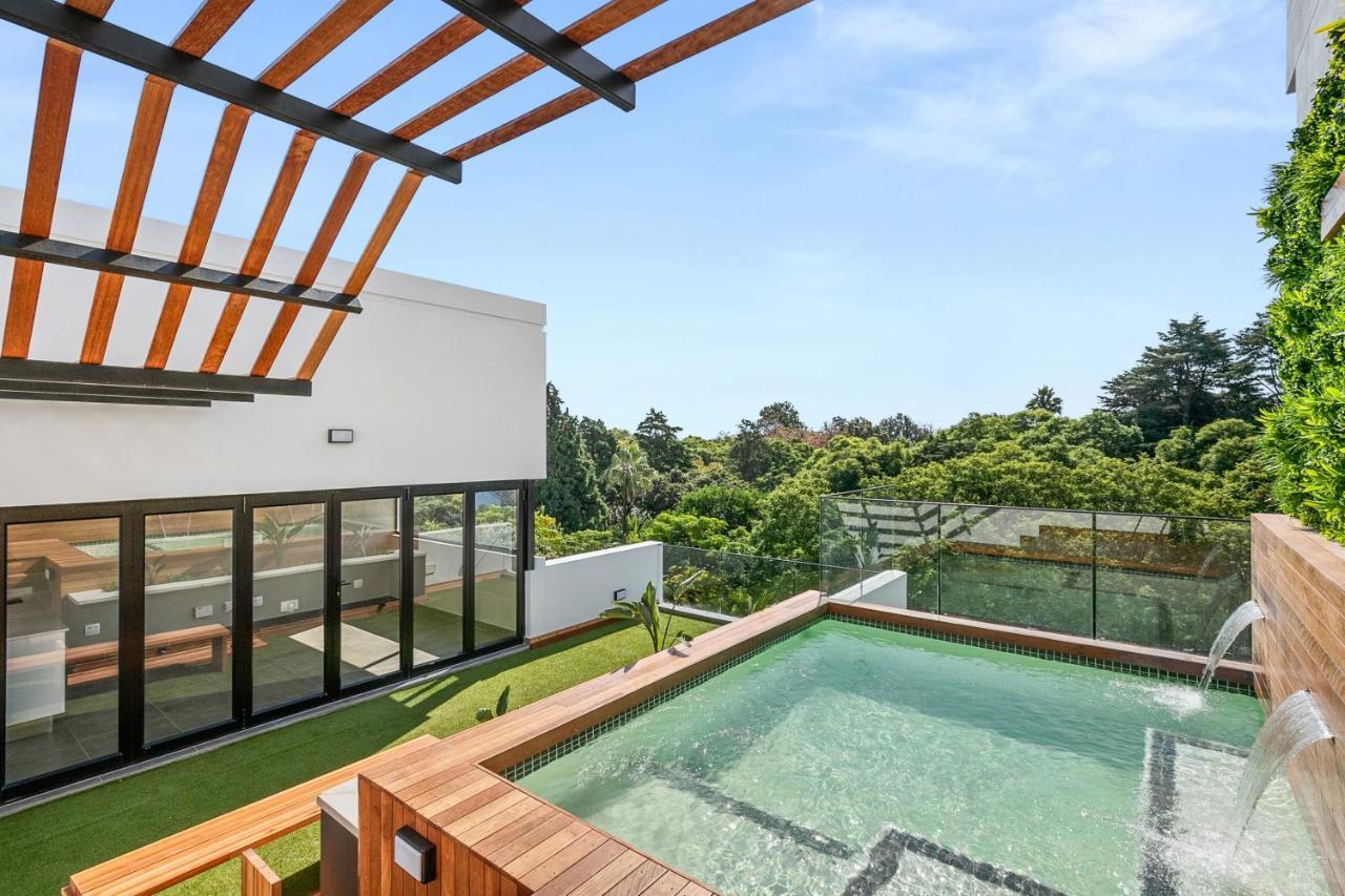 The Monroe Luxury Apartments ヨハネスブルグ エクステリア 写真