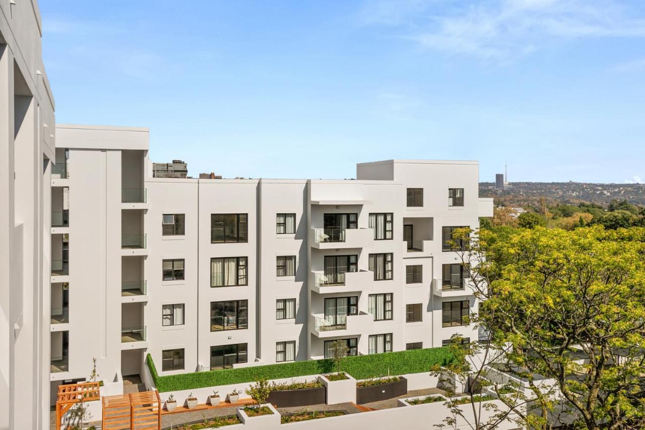 The Monroe Luxury Apartments ヨハネスブルグ エクステリア 写真
