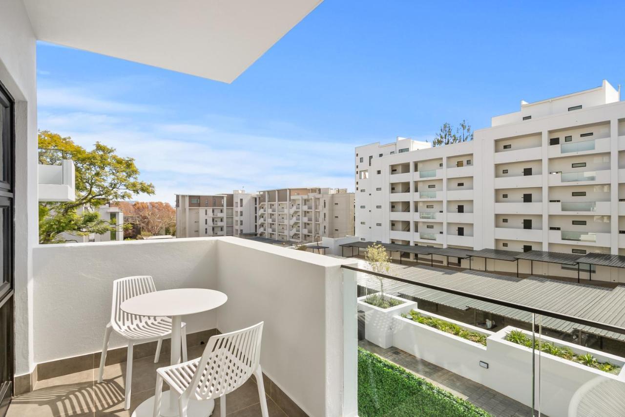 The Monroe Luxury Apartments ヨハネスブルグ エクステリア 写真