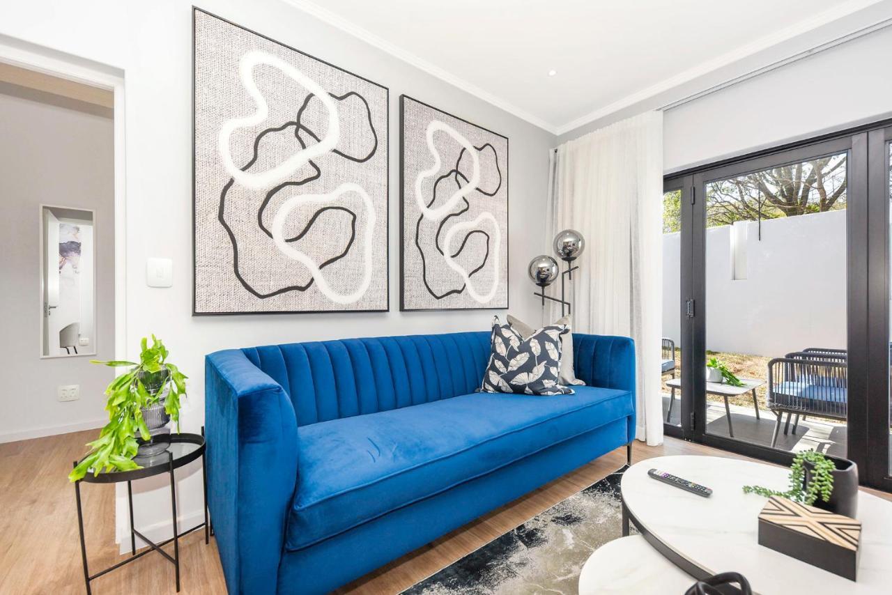 The Monroe Luxury Apartments ヨハネスブルグ エクステリア 写真