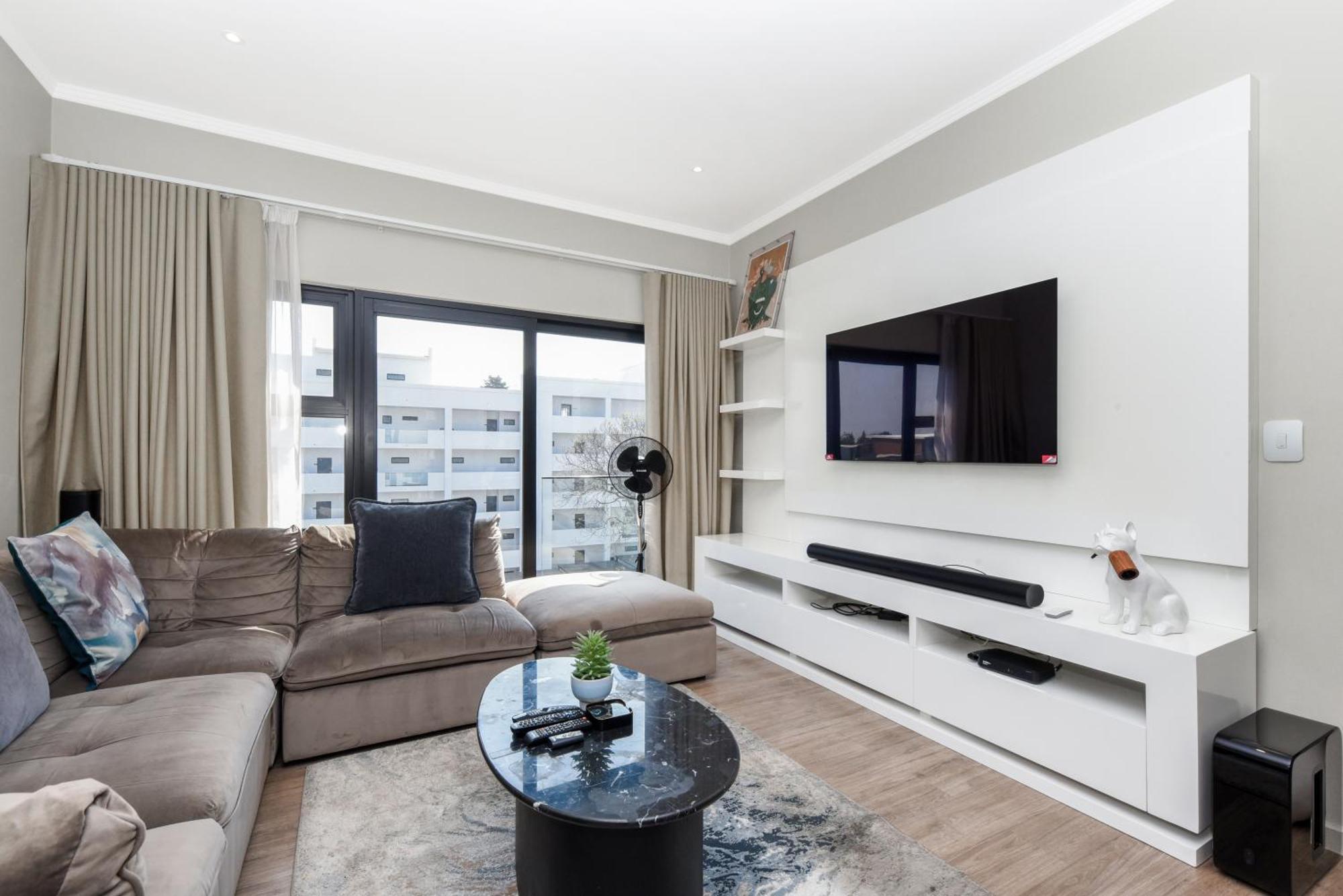 The Monroe Luxury Apartments ヨハネスブルグ エクステリア 写真
