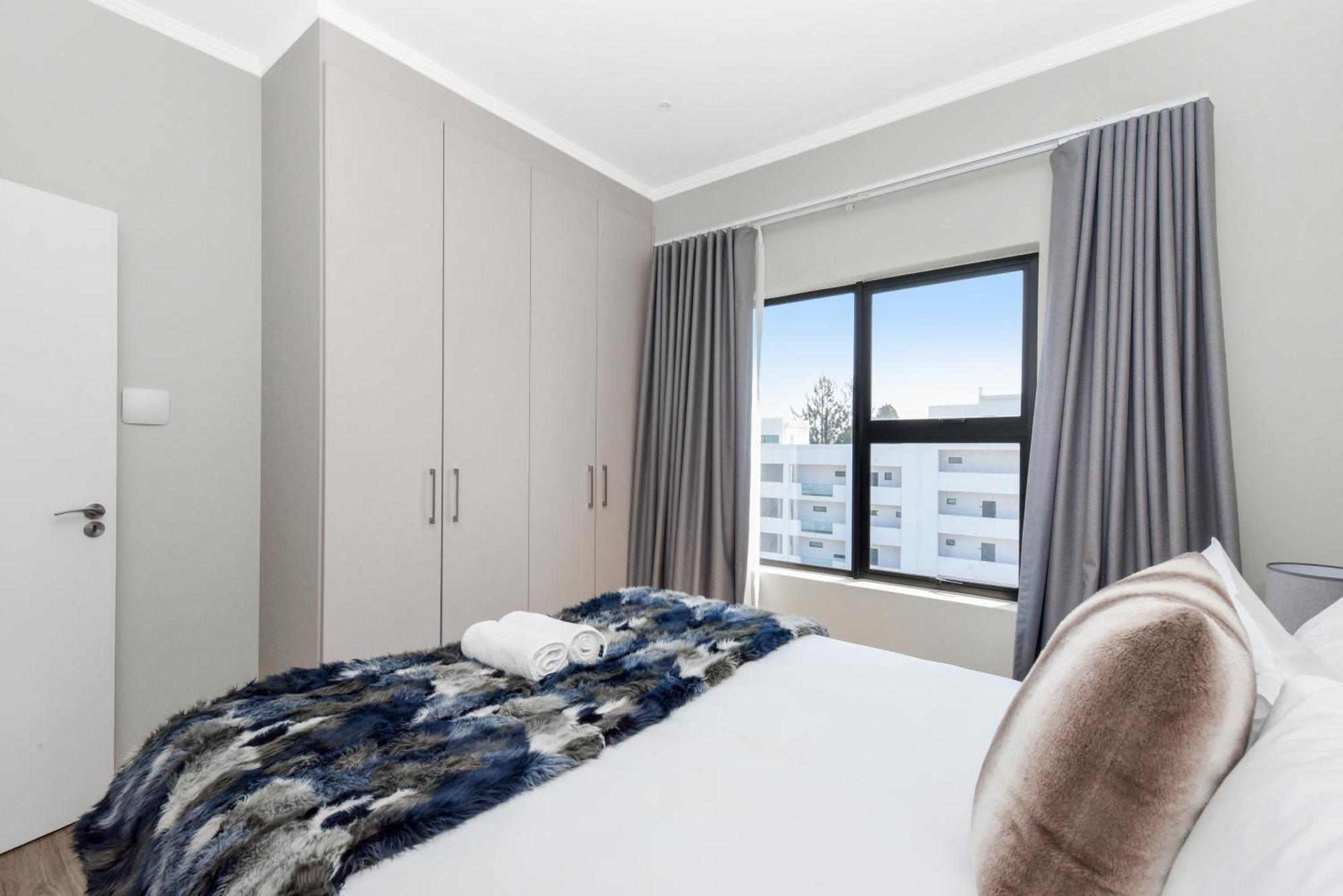 The Monroe Luxury Apartments ヨハネスブルグ エクステリア 写真