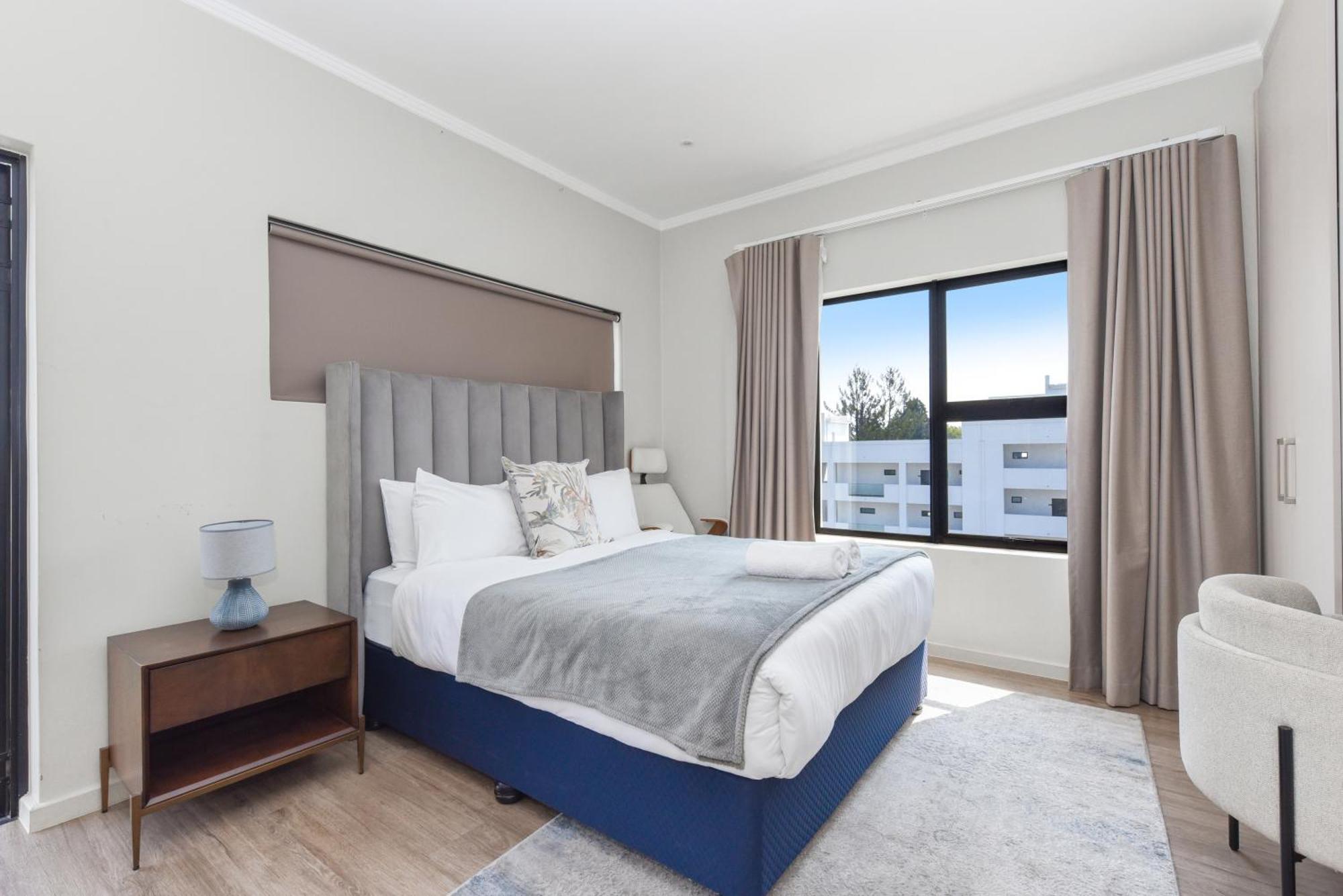 The Monroe Luxury Apartments ヨハネスブルグ エクステリア 写真